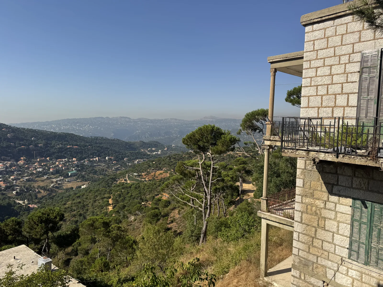 Land with StandAlone for Sale in Dhour Choueir