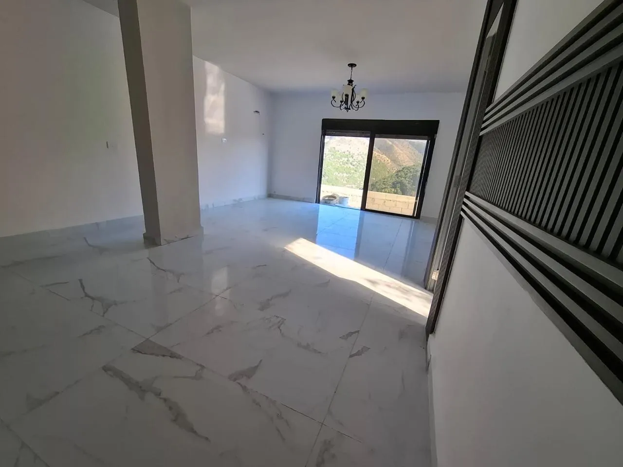 Apartment for Sale In Hosrayel — الصورة 2
