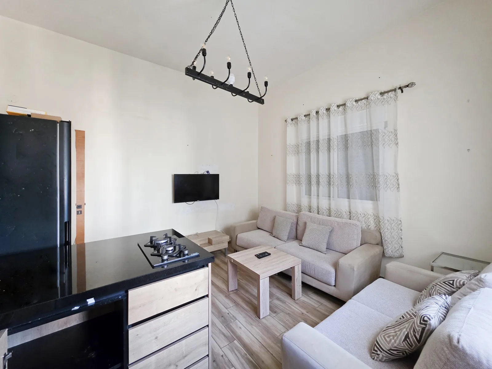 Flat for Rent in Achrafieh — الصورة 3
