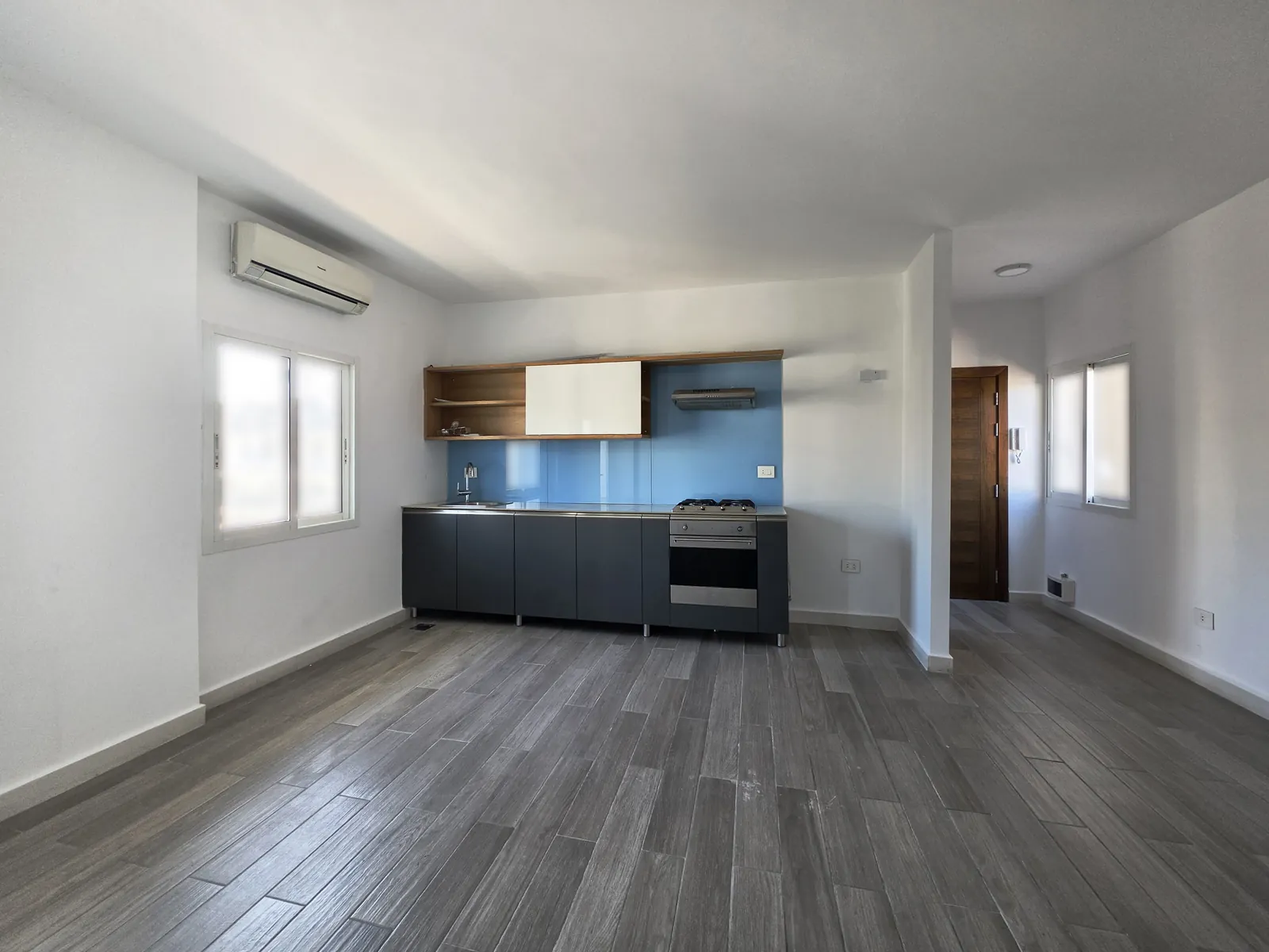 Flat for Rent in Achrafieh — الصورة 2