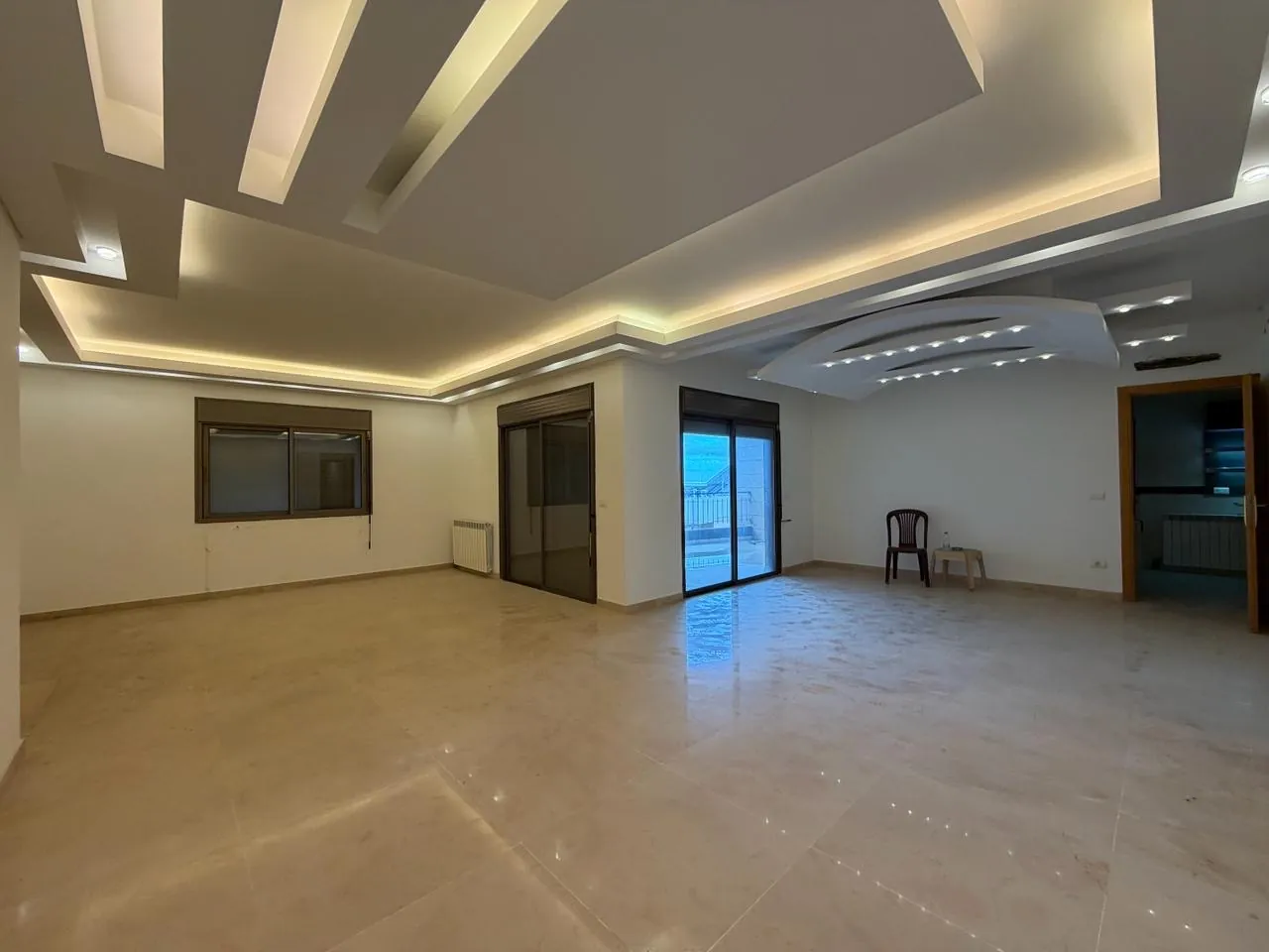 Apartment for Sale In Kfaryassin — الصورة 2