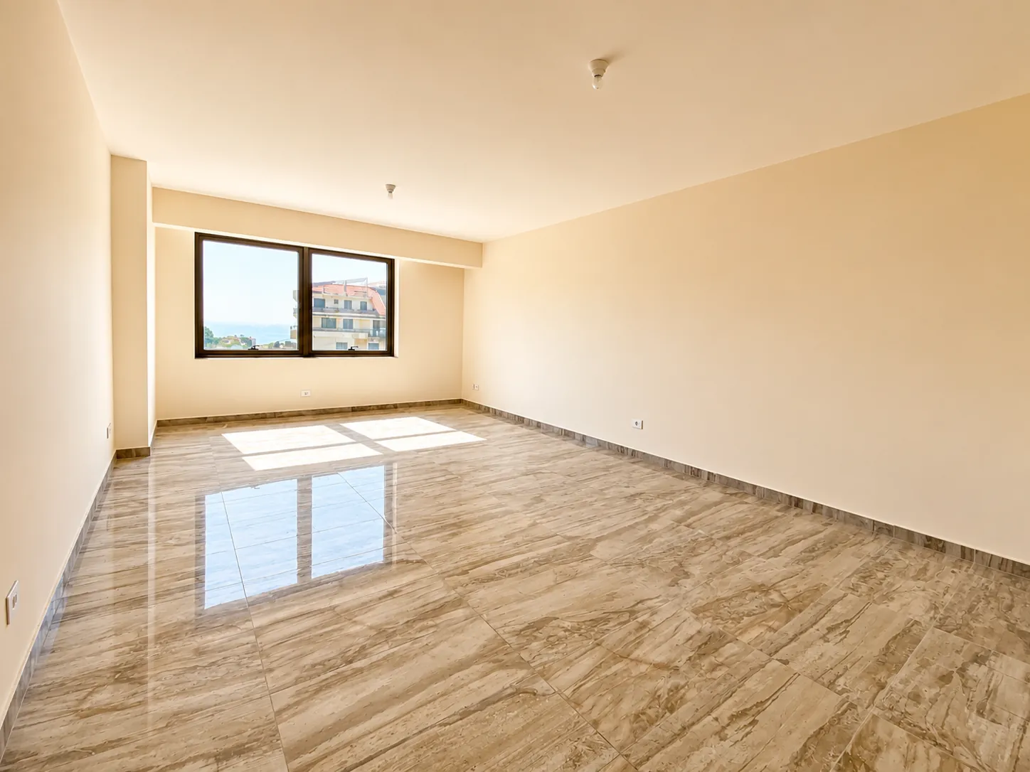 Office for Rent In Jbeil
