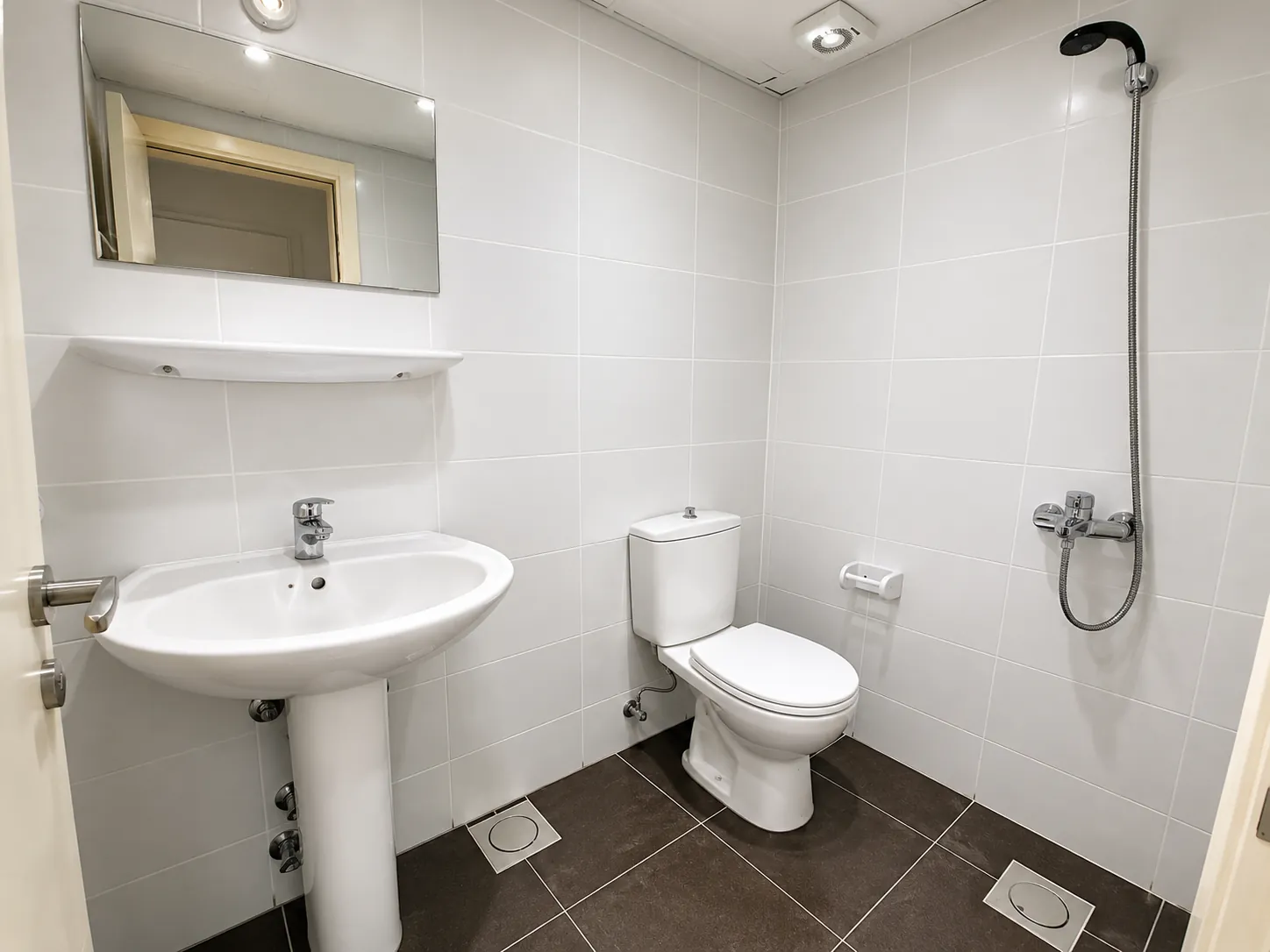 Office for Rent In Jbeil — الصورة 4