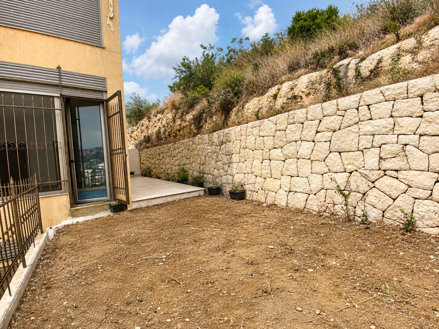 Apartment for Sale in Blat Near LAU