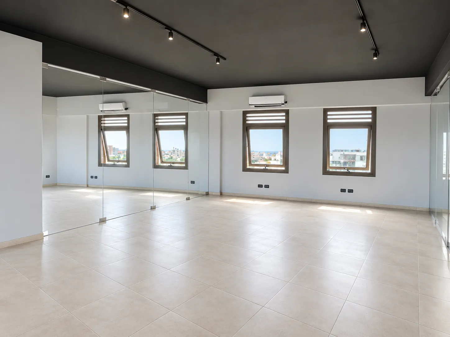 Office for Rent In Jbeil — الصورة 3