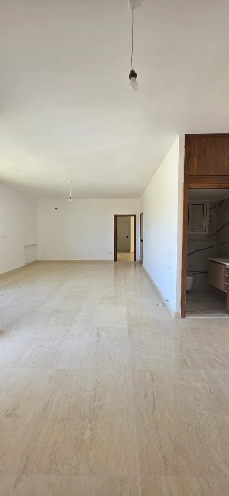 Apartment for Rent in Awkar — الصورة 2