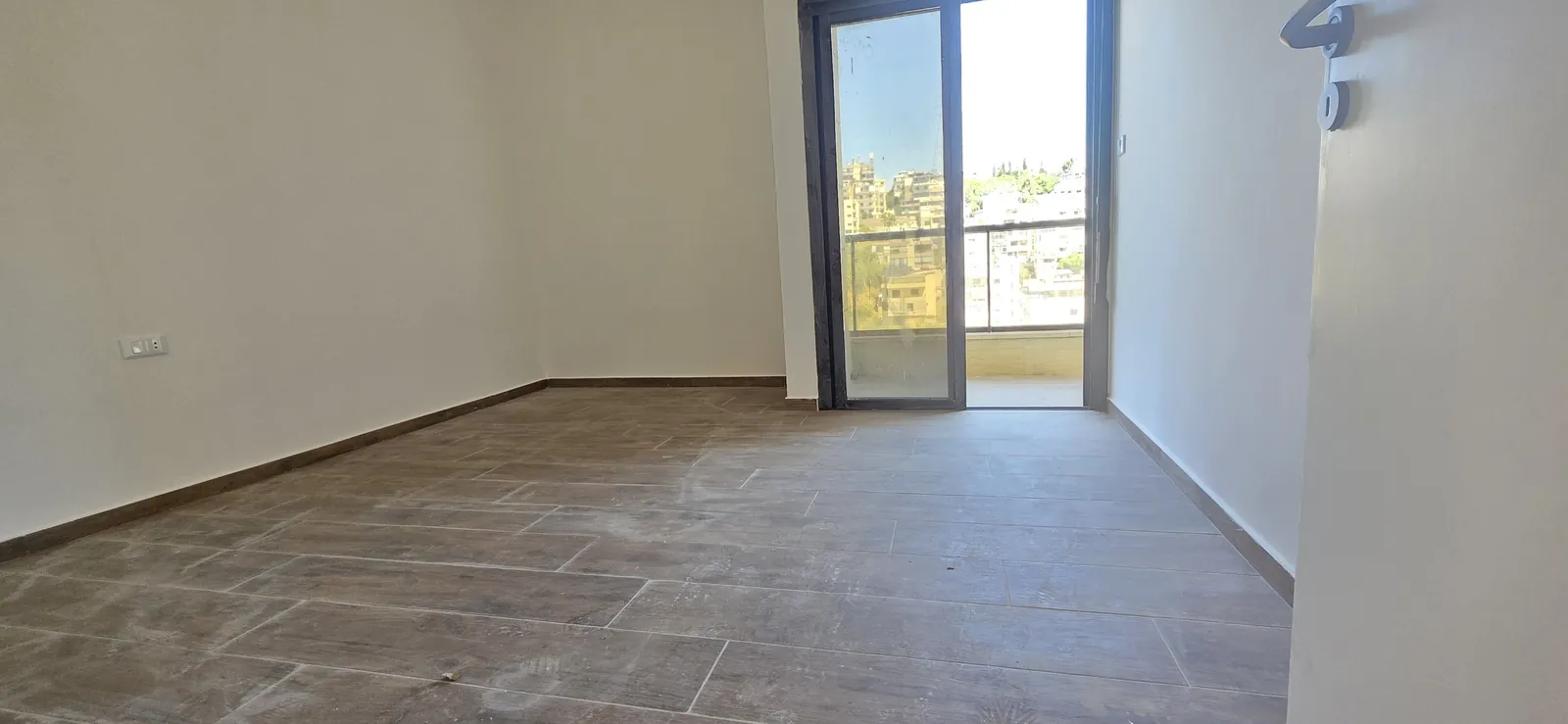 Apartment for Rent in Awkar — الصورة 4