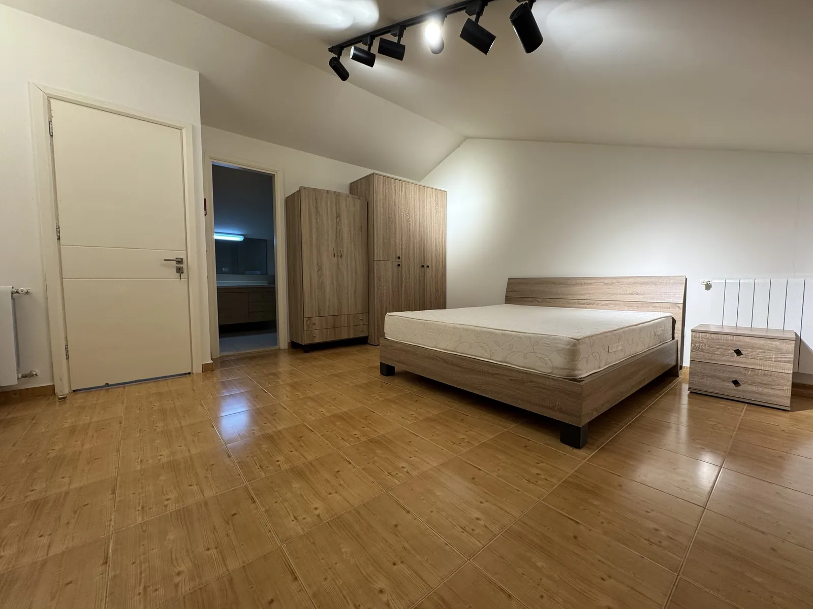 Triplex Chalet for Rent In Faqra — الصورة 4