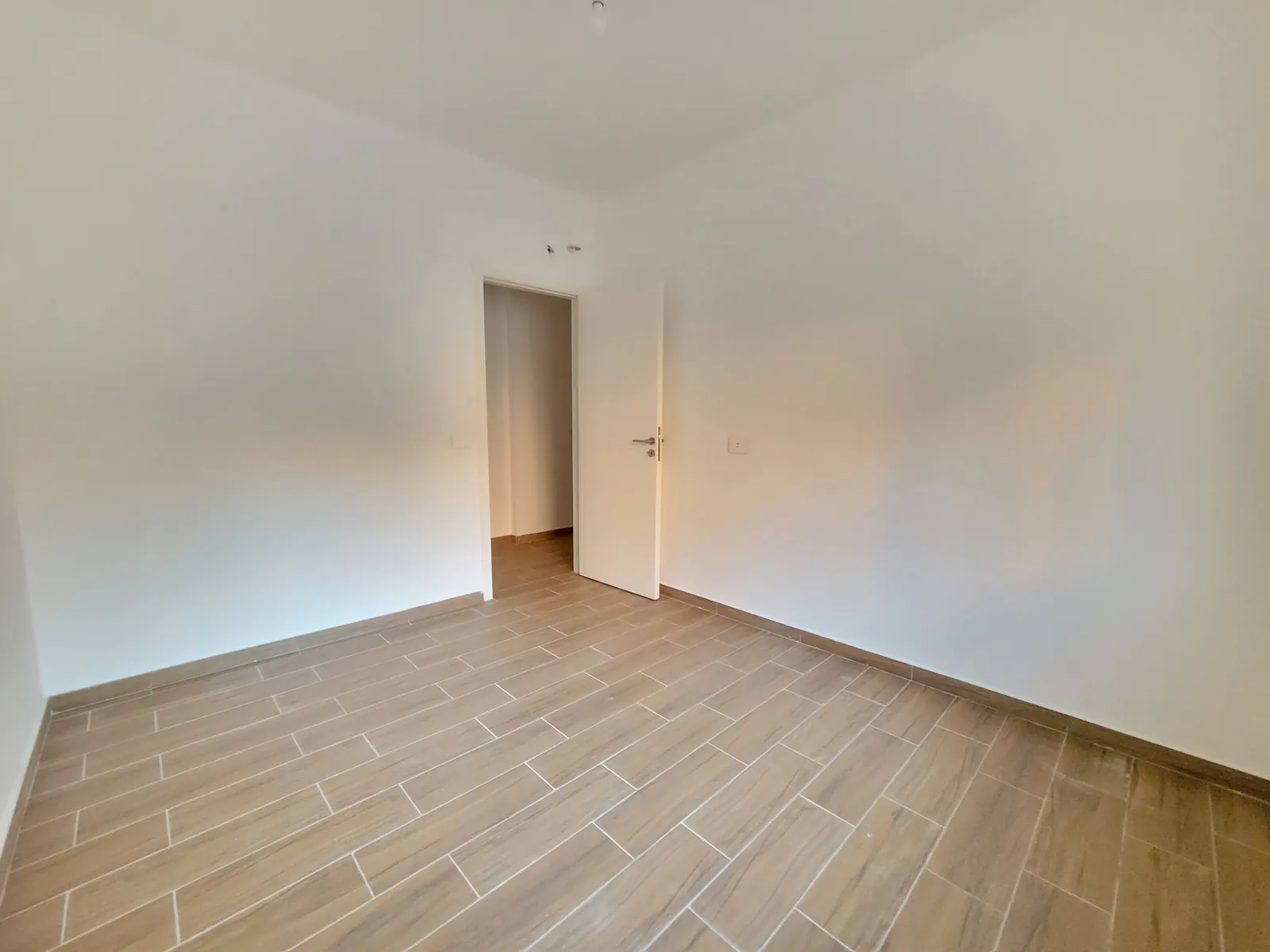 Brand New Apartment for Sale in Halat — photo 4