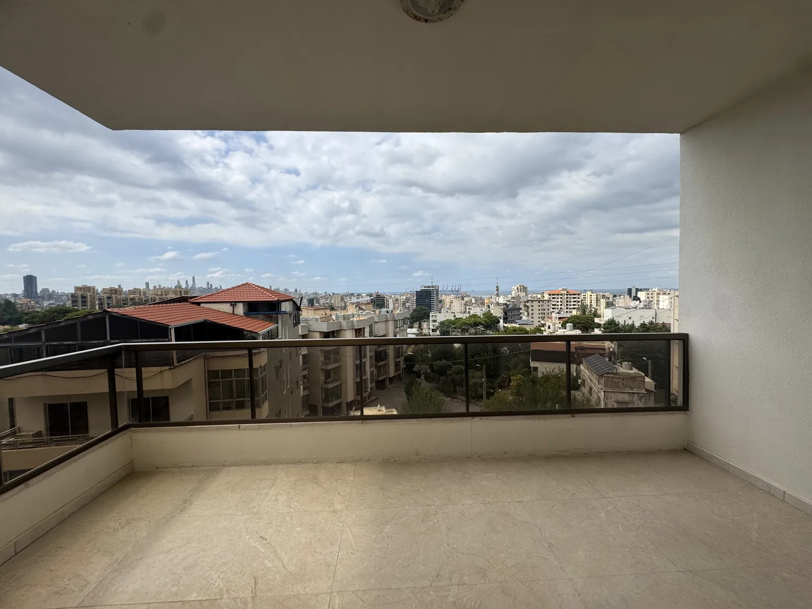 Apartment for Rent in Jdeideh — photo 2