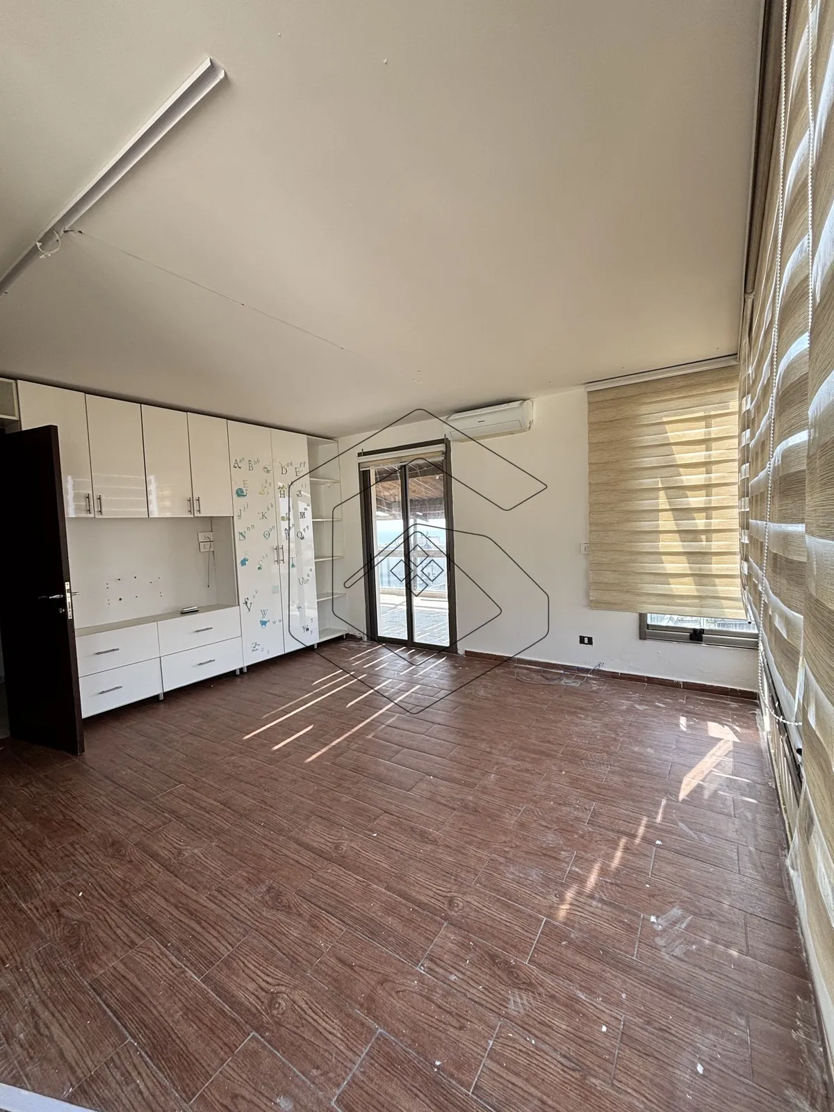 Duplex for Rent in Jbeil — الصورة 3