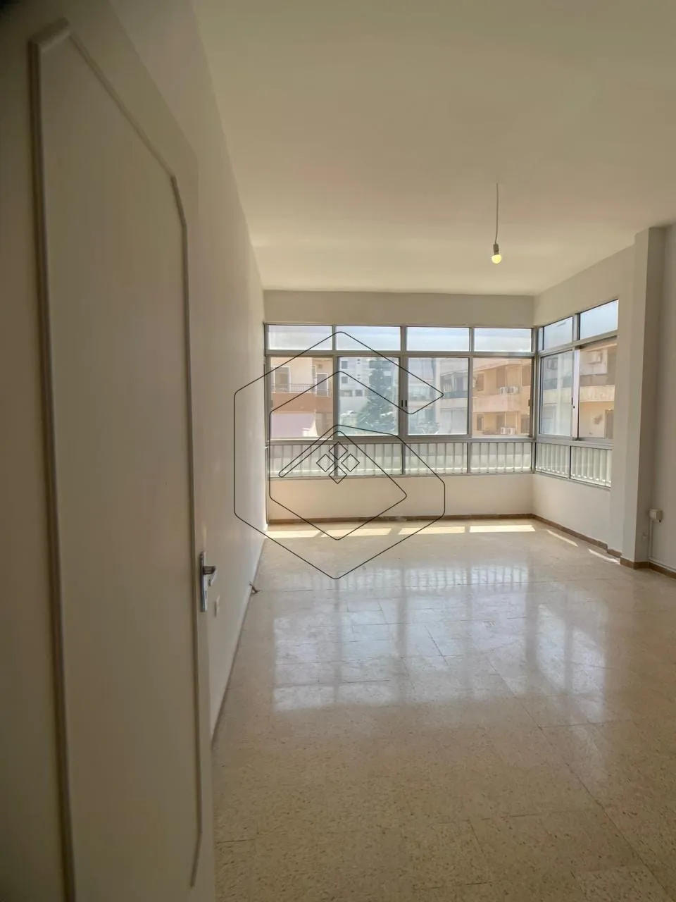 Apartment for Sale in Hlaliyeh - Saida — photo 4