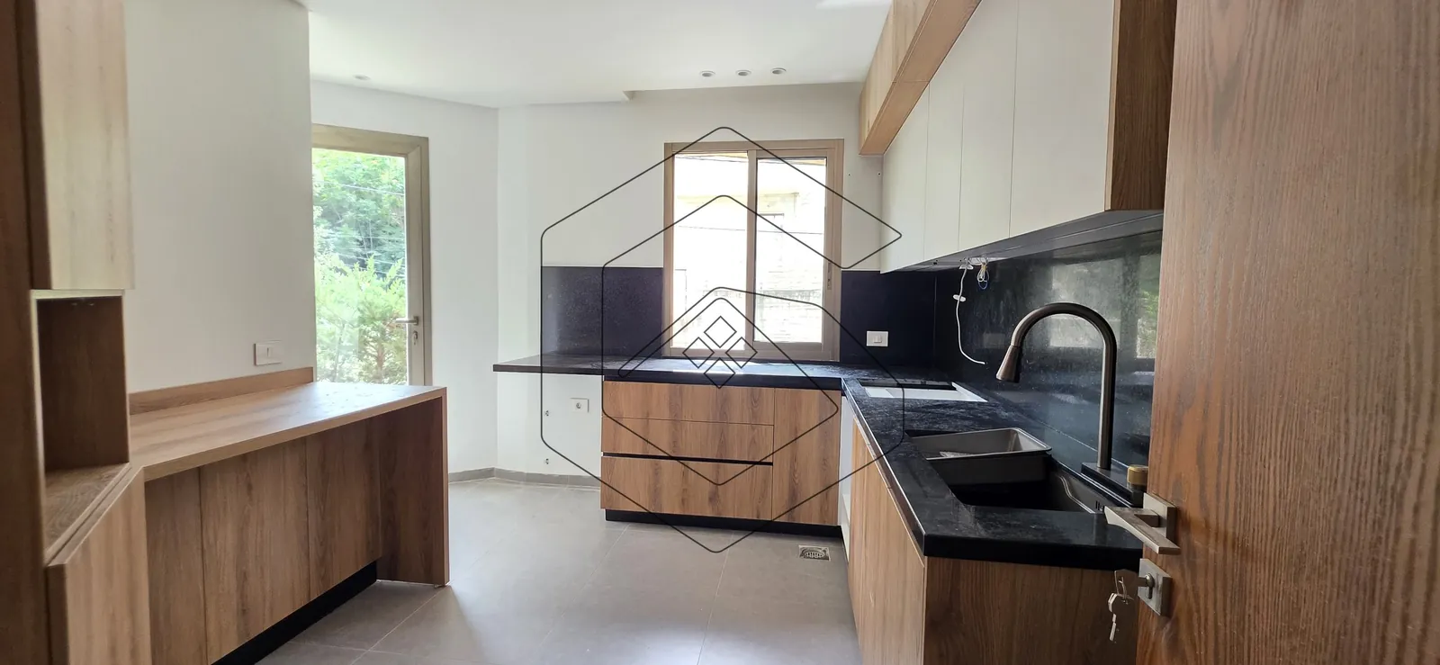 Apartment for Rent in Beit el kikko — الصورة 4