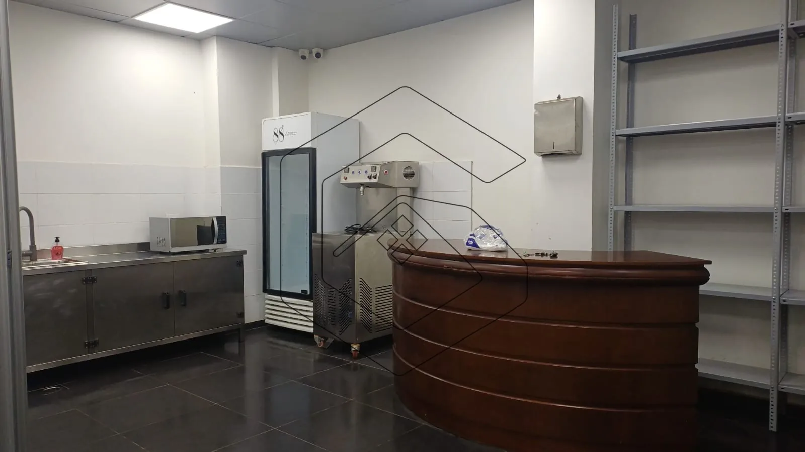 Shop for Rent in Fanar — الصورة 2