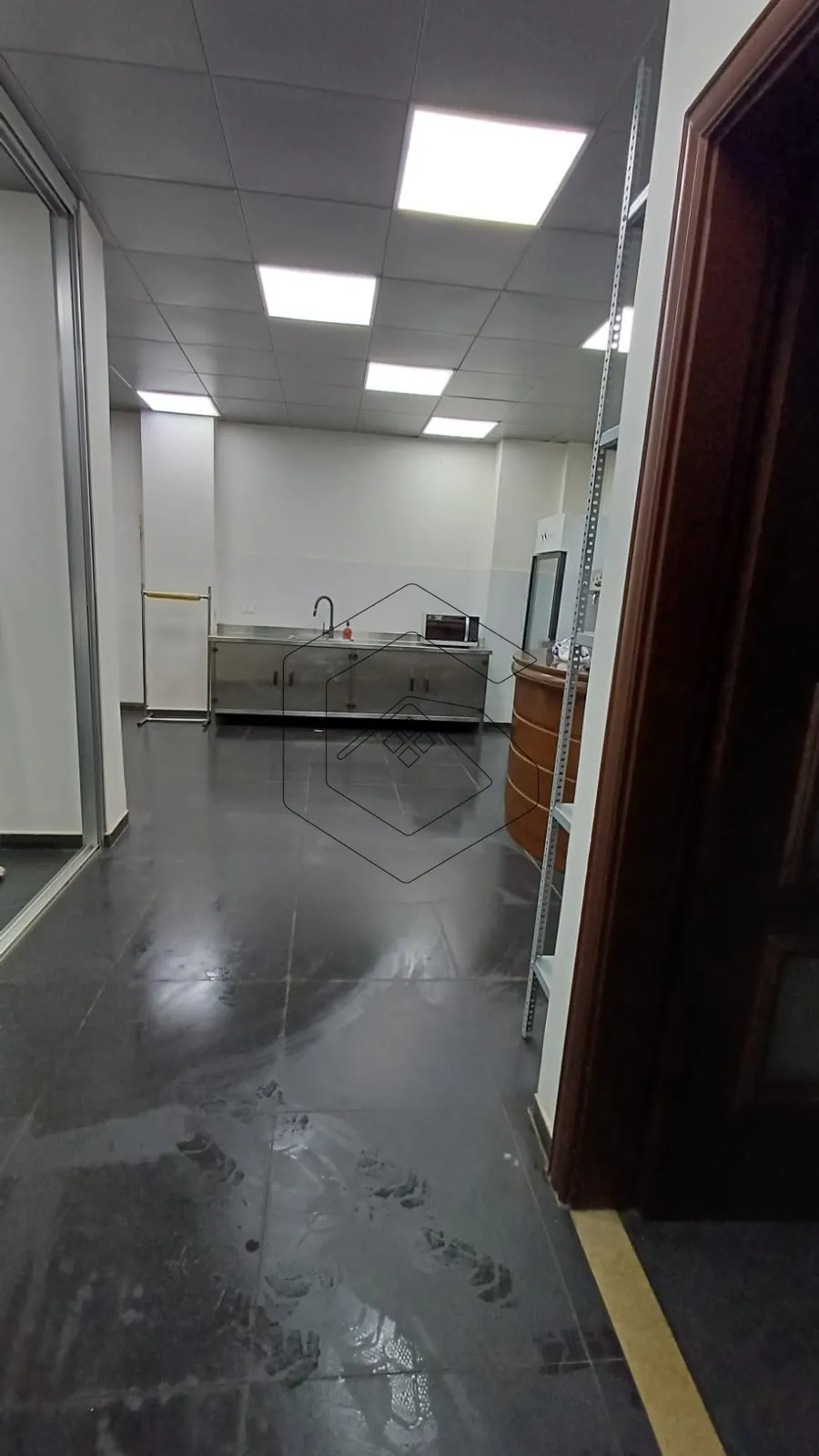 Shop for Rent in Fanar — الصورة 5