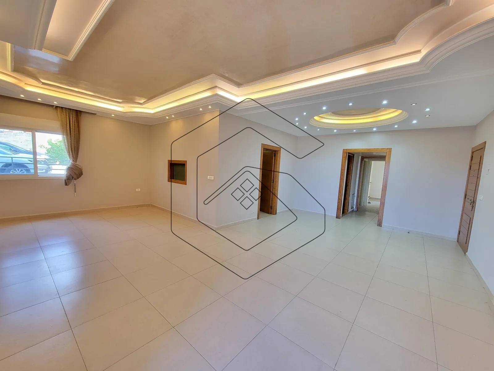 Apartment for Sale In Halat