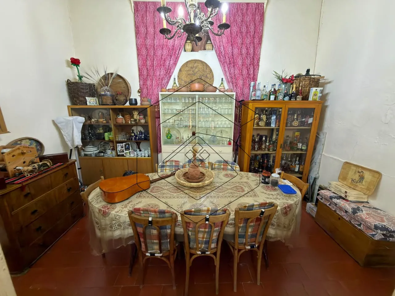 Old House for Sale in Zahle — الصورة 4