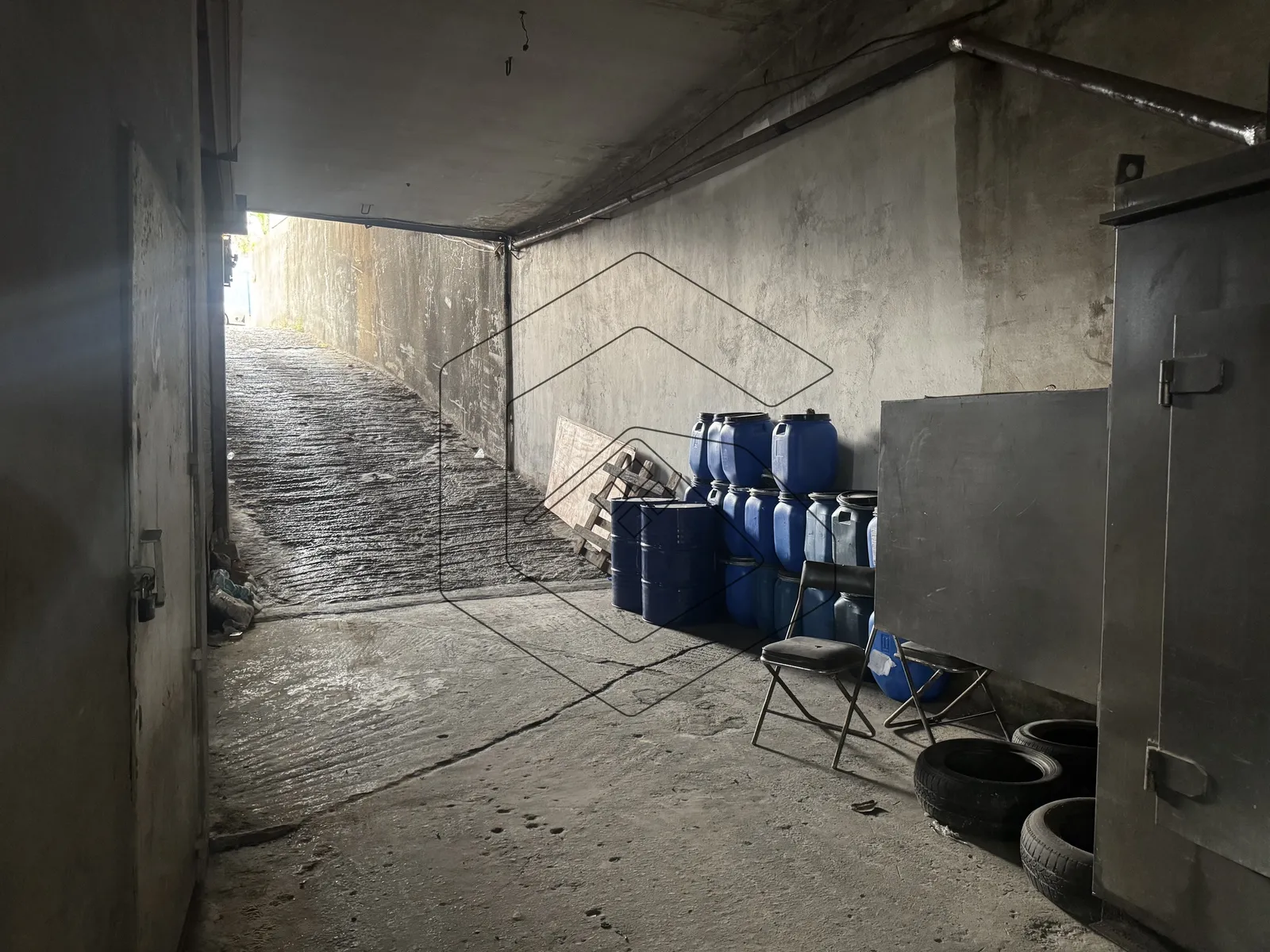 Industrial Warehouse for Sale in Roumieh — photo 2