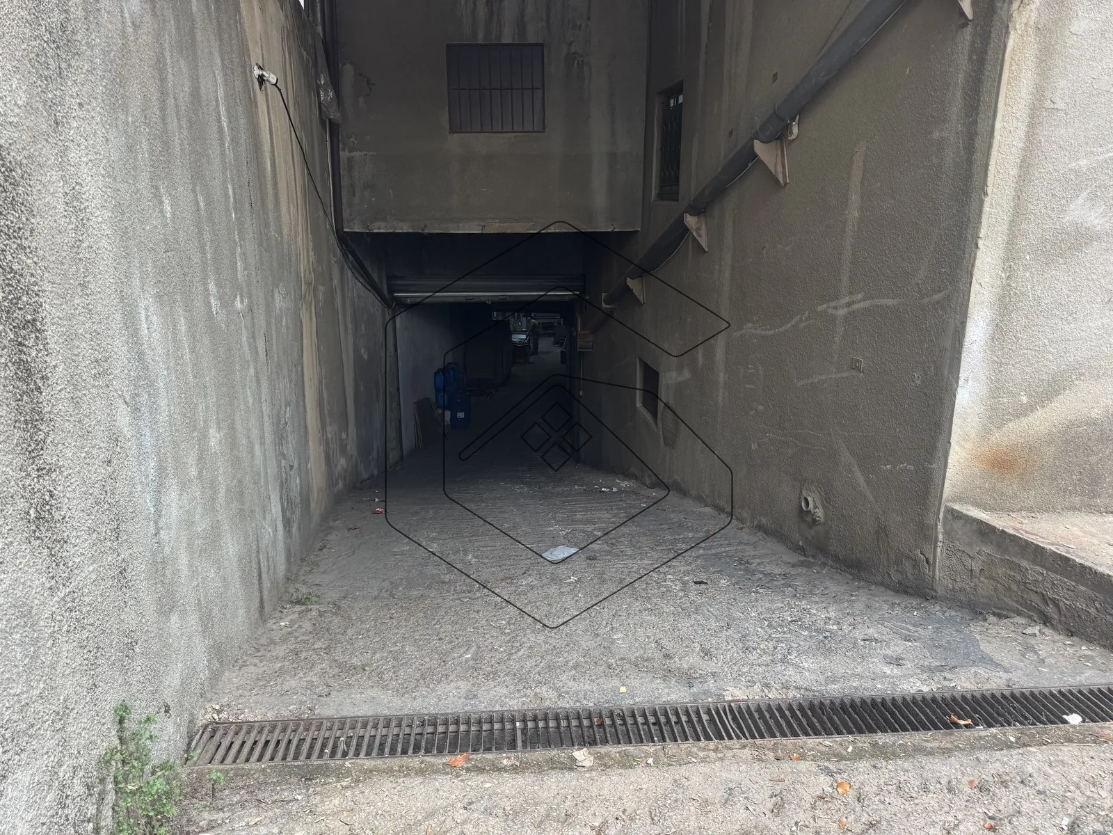 Industrial Warehouse for Sale in Roumieh — photo 3