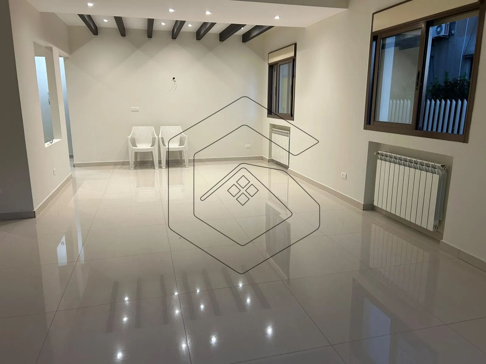 Apartment for Rent in Mazraat Yachouh — الصورة 4