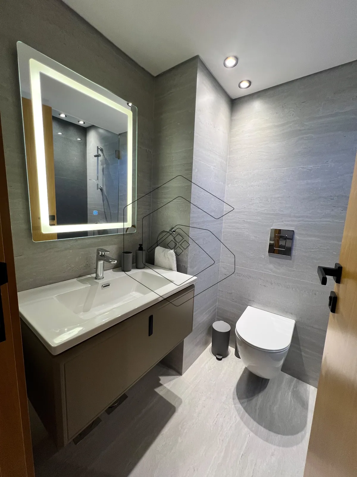 Apartment for Rent in the Heart of Jbeil — الصورة 3