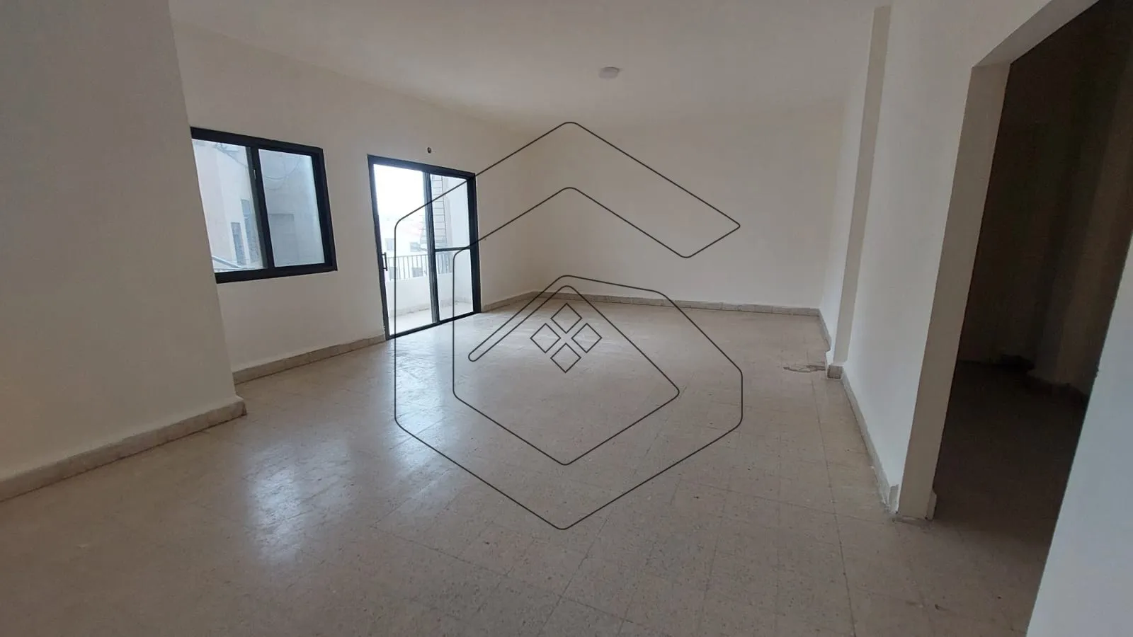 Apartment for Rent In Dbayeh — الصورة 2