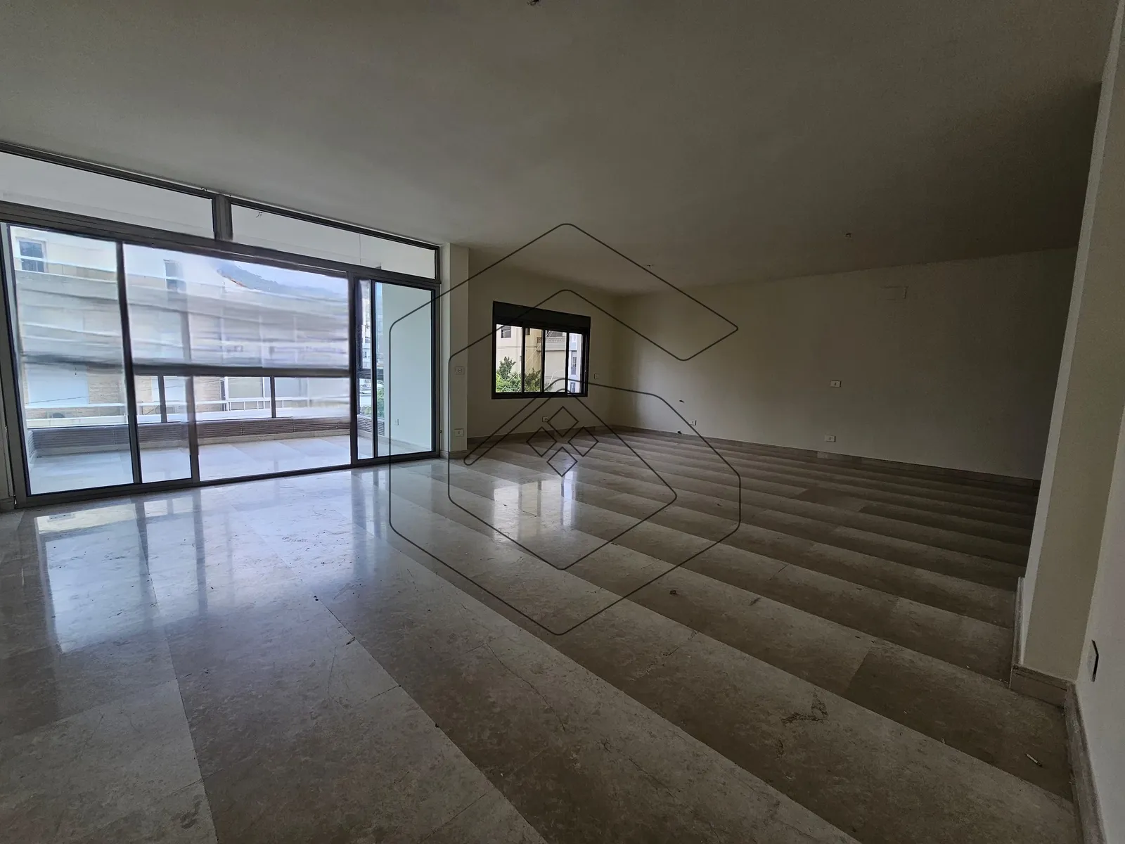 Apartment for Rent In Zouk Mikael — الصورة 2