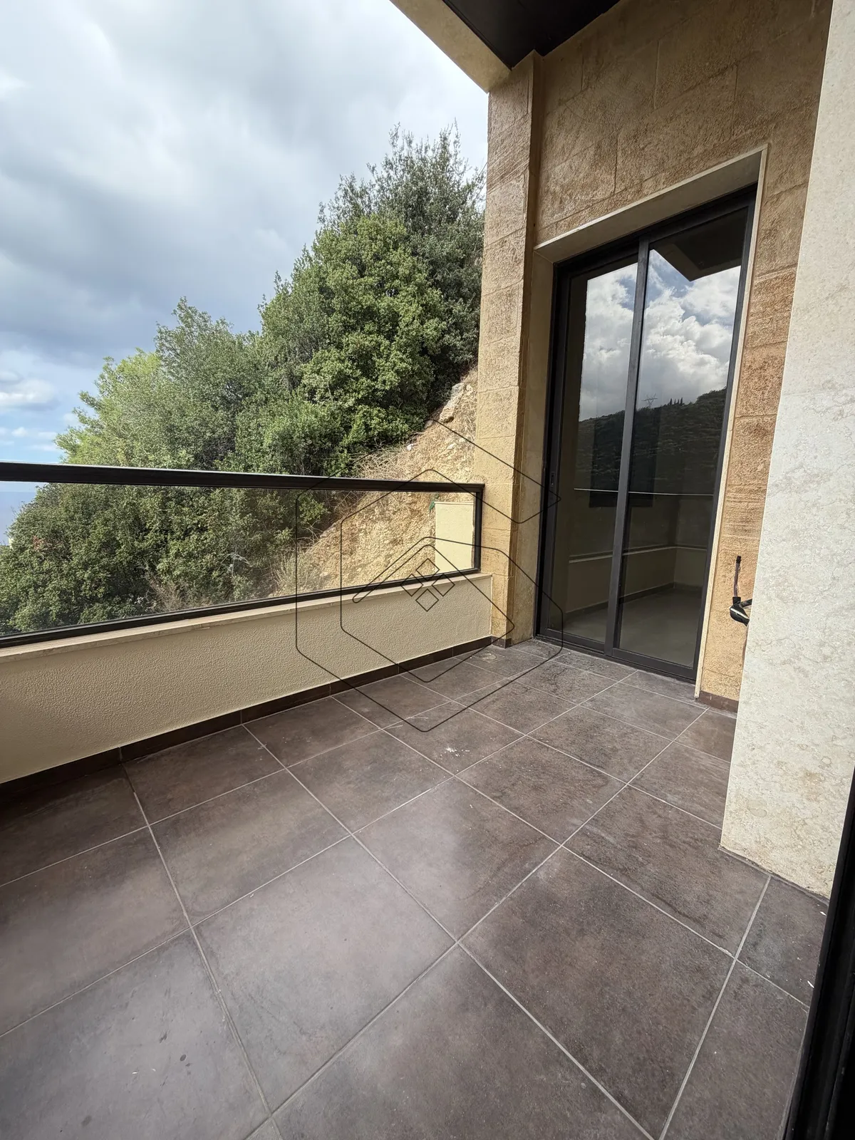 Apartment for Sale in Blat Jbeil — الصورة 4