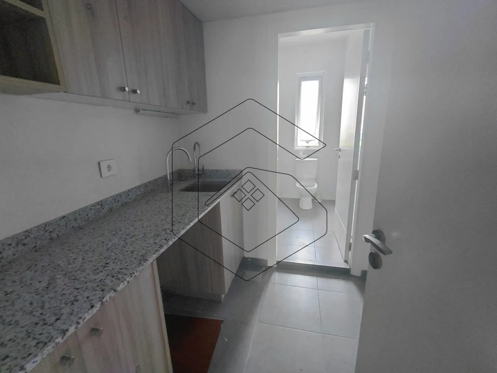Clinic for Sale in Jbeil