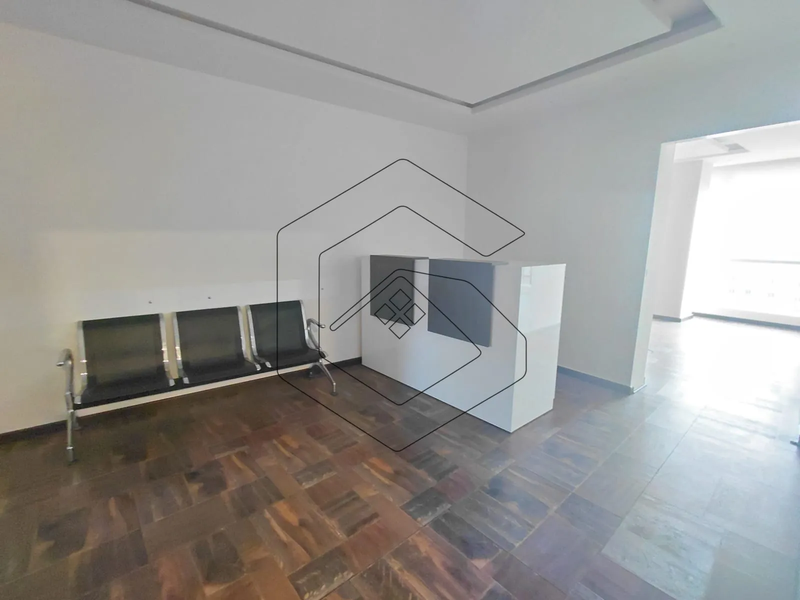 Clinic for Sale in Jbeil — الصورة 5