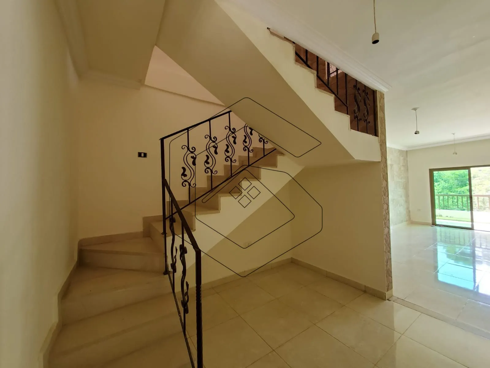 Duplex for Sale in Bchamoun — الصورة 5