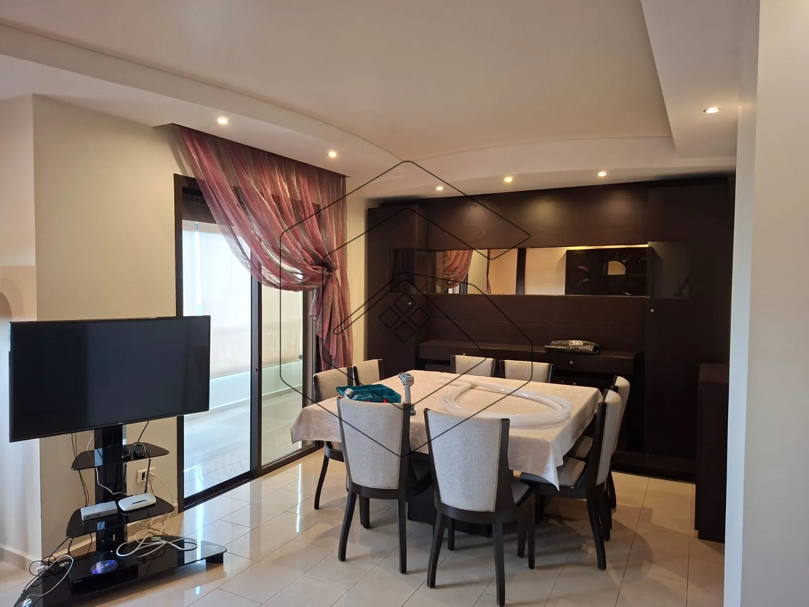 Apartment for Rent in Atchaneh — الصورة 2