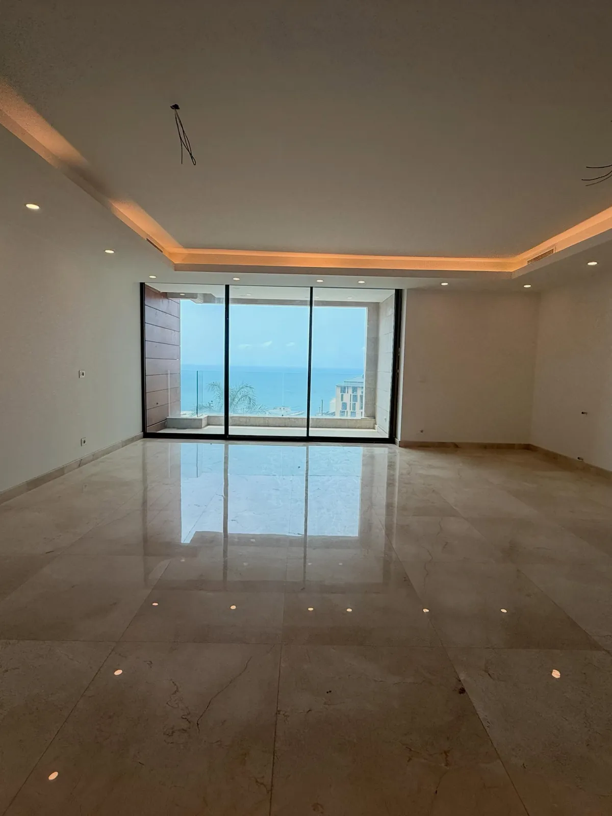 Apartment for Sale in Sahel Aalma — الصورة 2