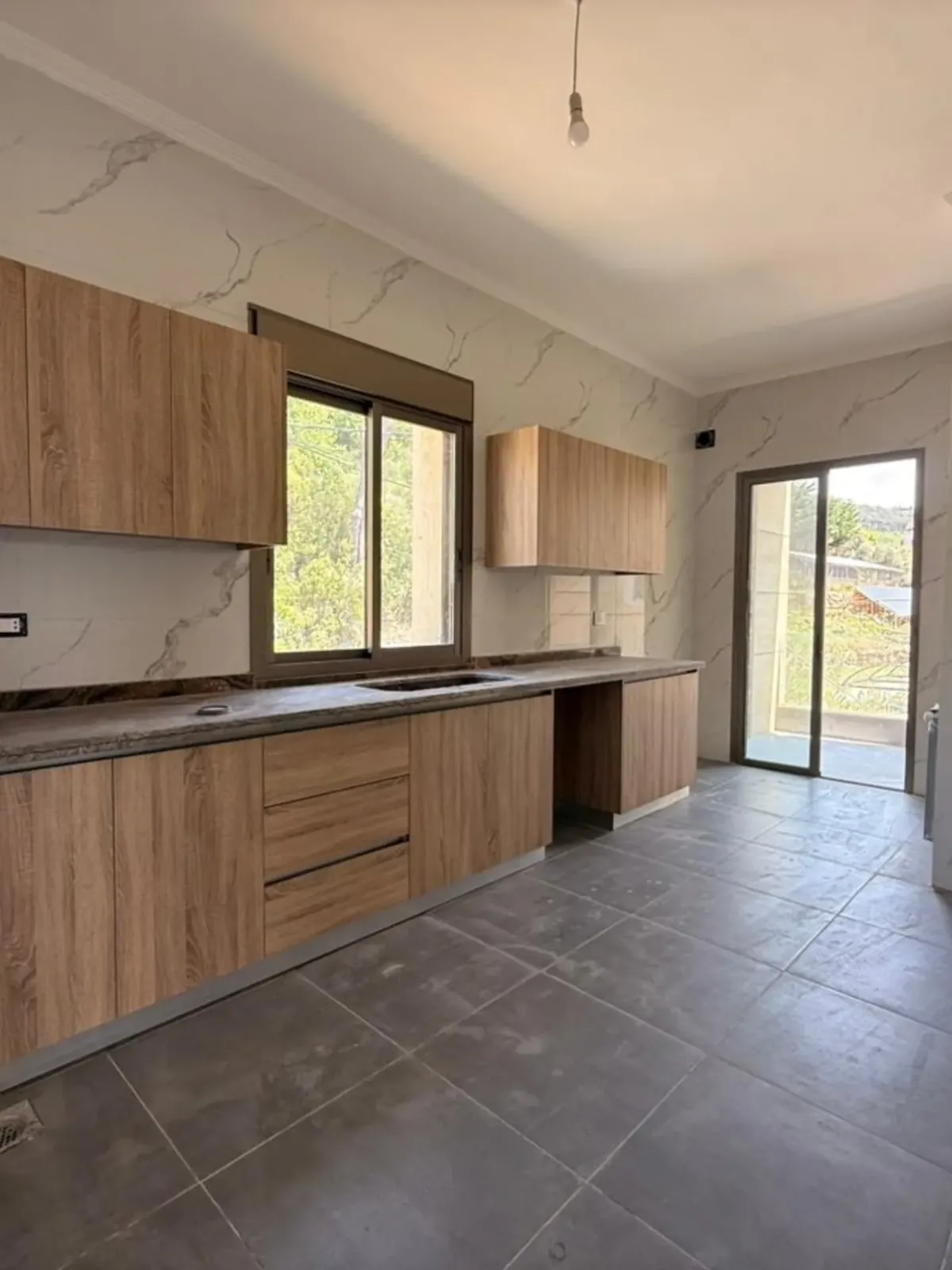 Apartment for Sale in Baabdat — الصورة 4