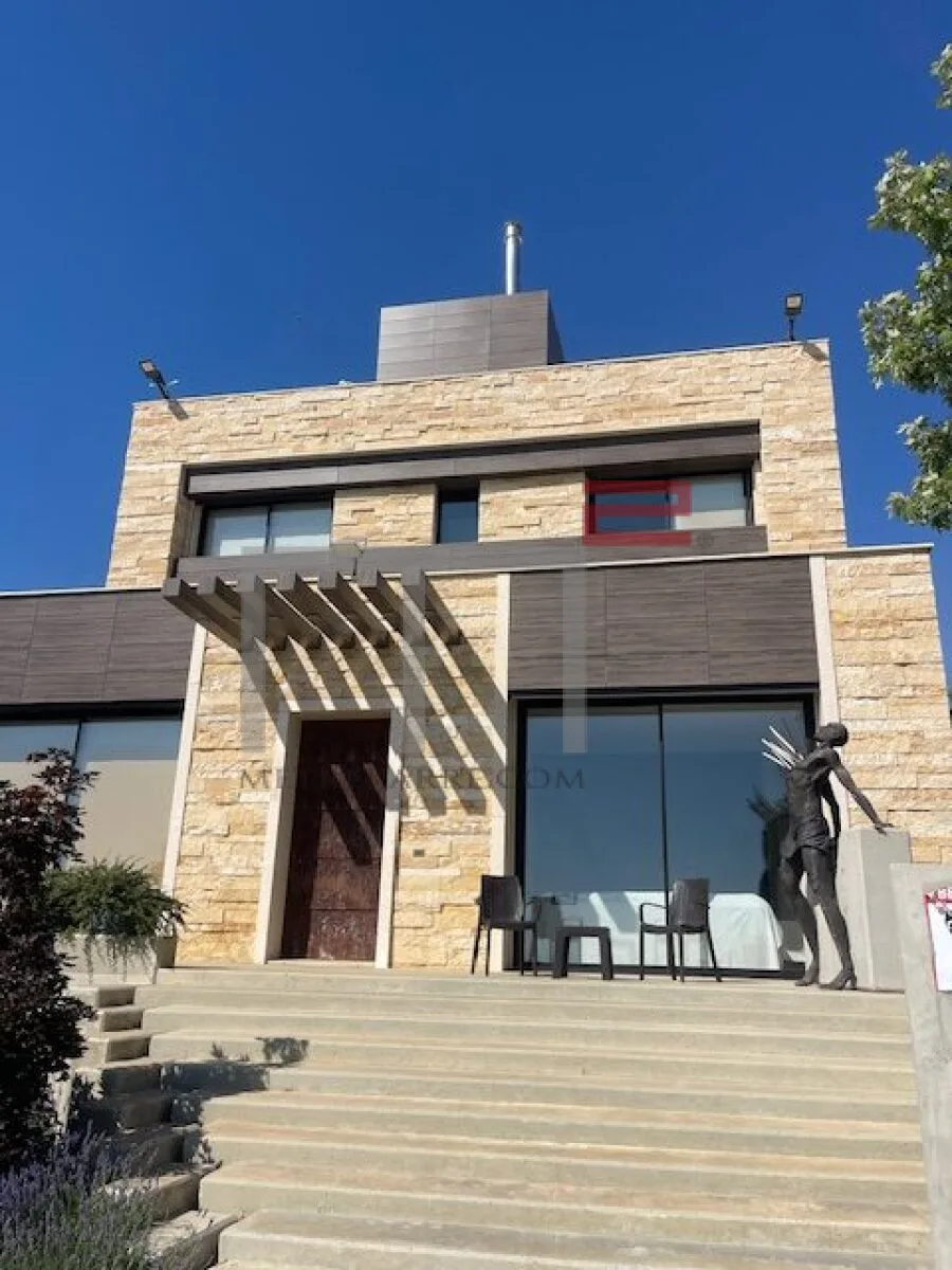 Villa for Sale in Faqra — الصورة 2