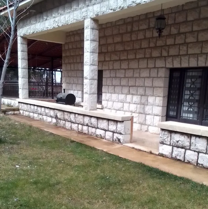 Land and House for Sale in Chbaniye — الصورة 3