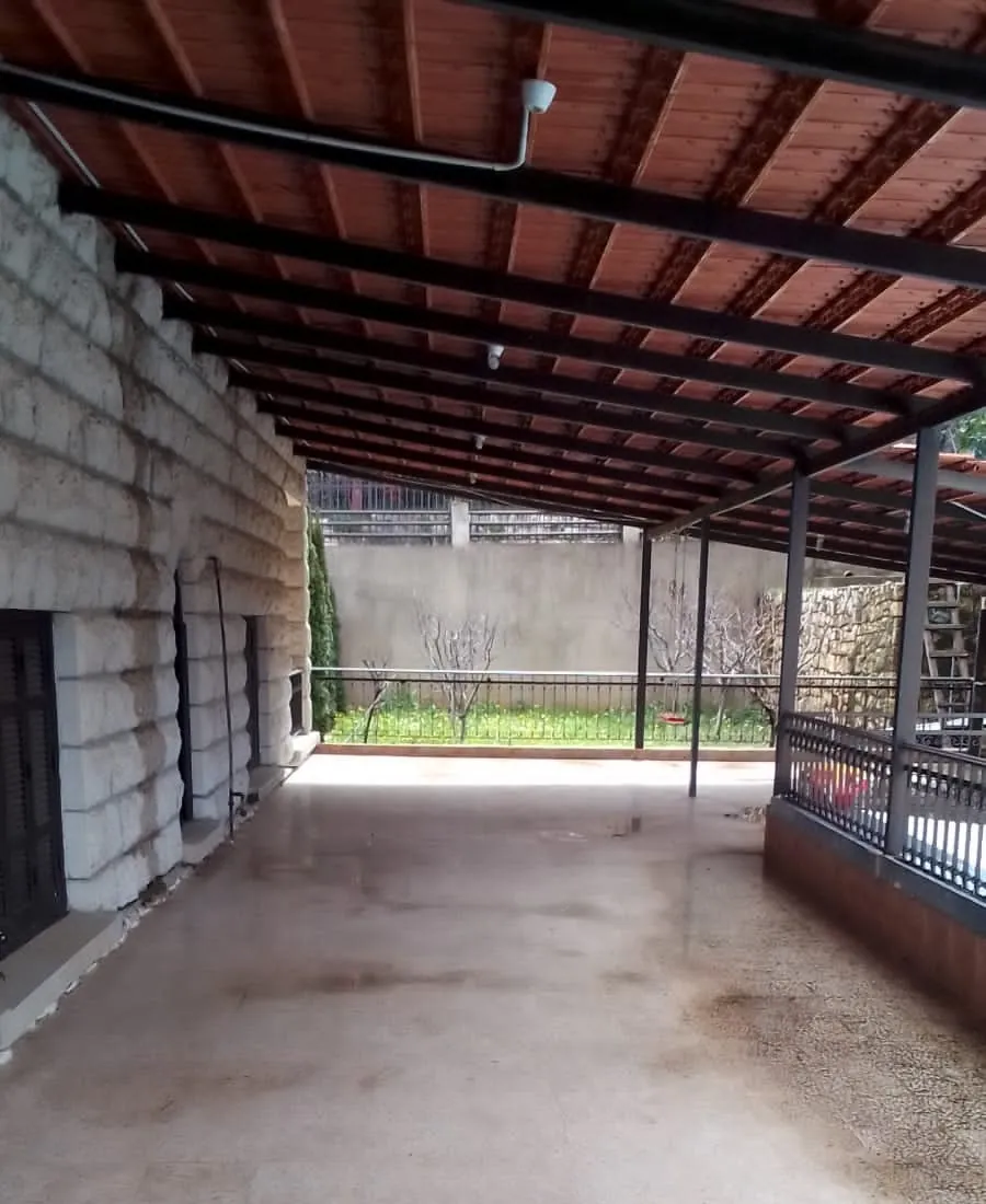 Land and House for Sale in Chbaniye — الصورة 4