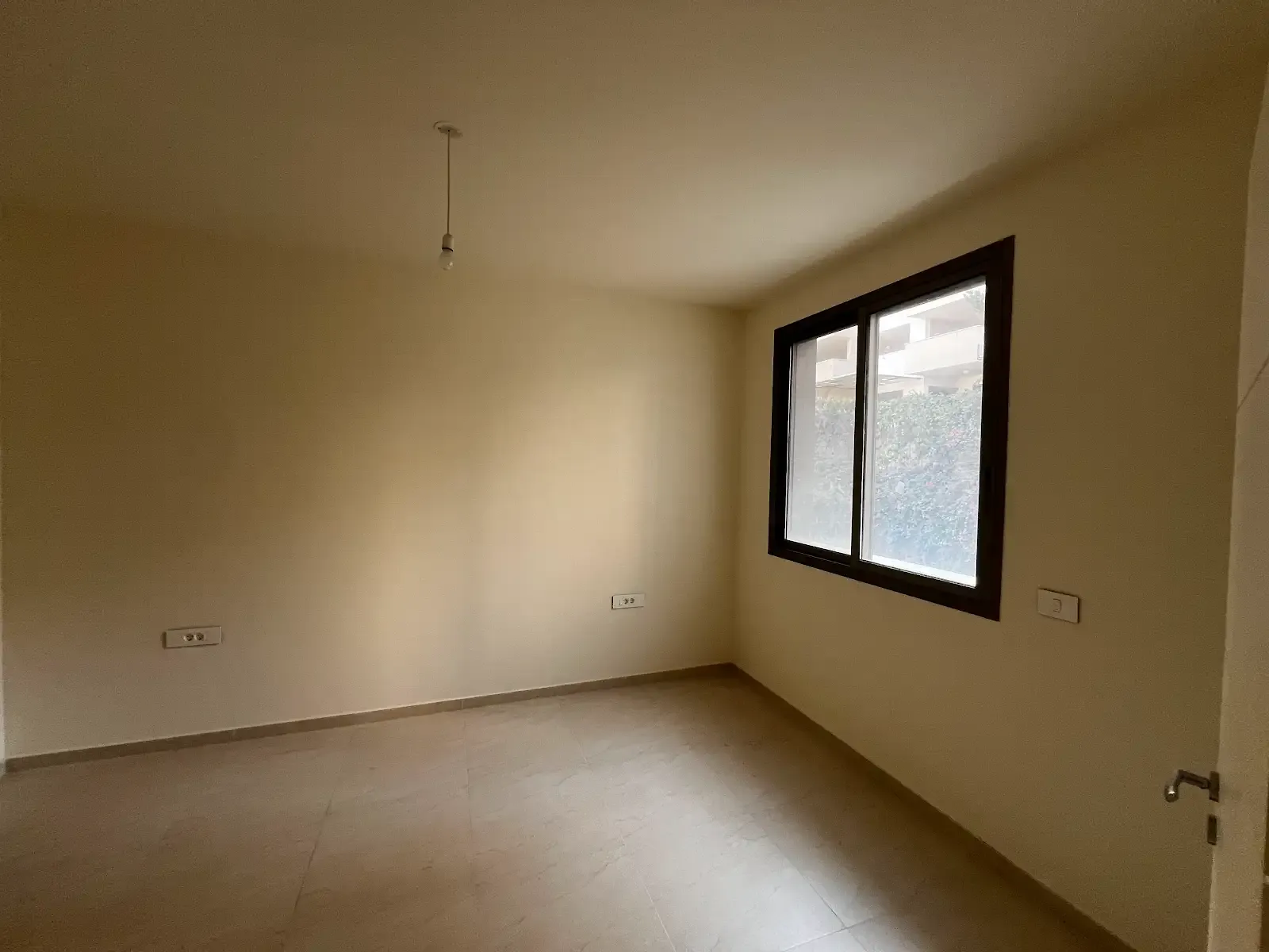 Apartment for Sale in Qornet El Hamra — photo 4