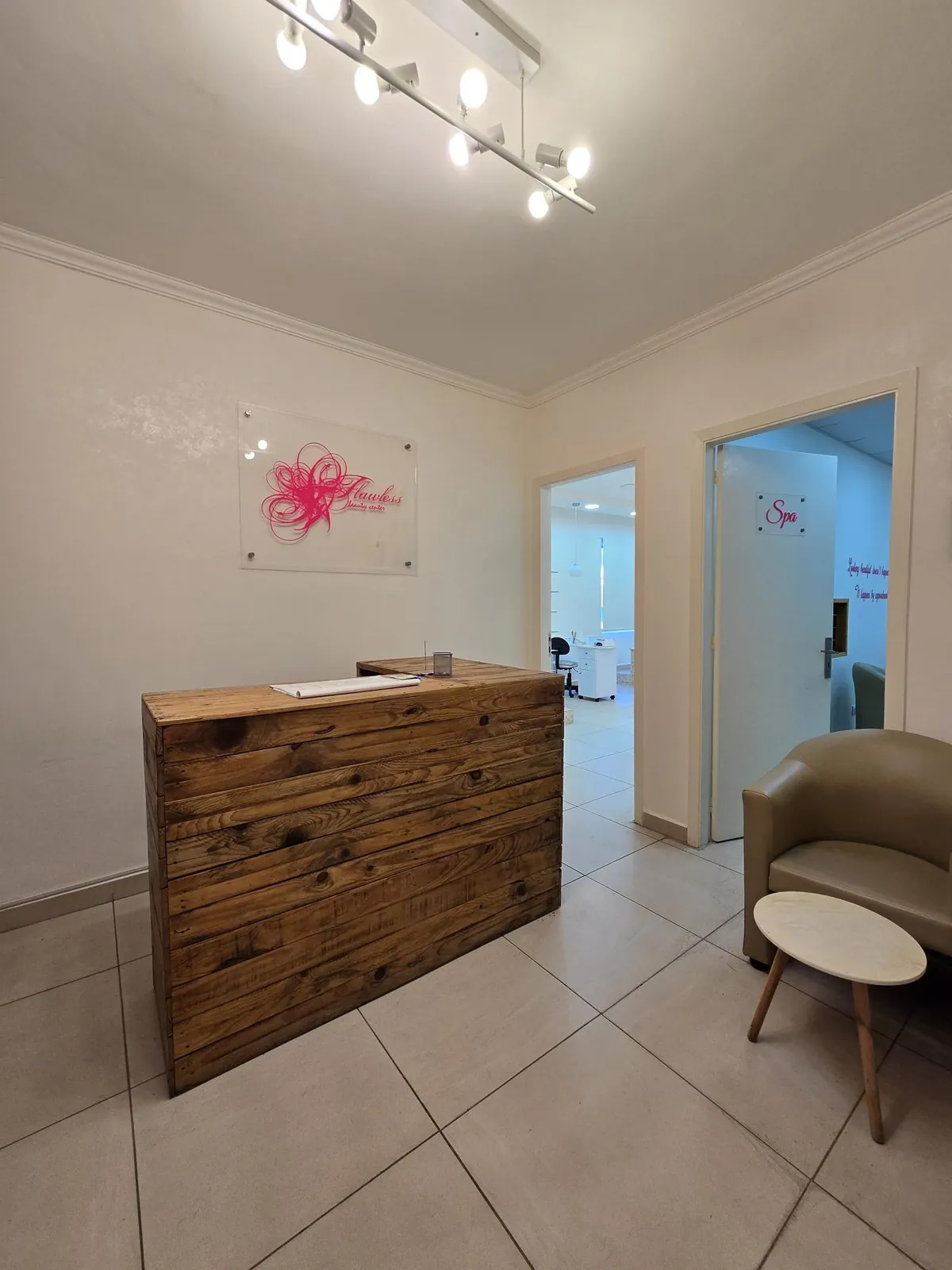 Spa for Sale in Badaro Beirut — الصورة 4