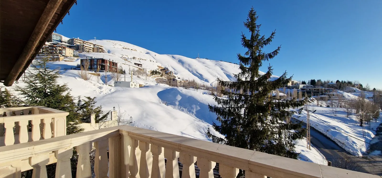 Villa for Sale in Faqra