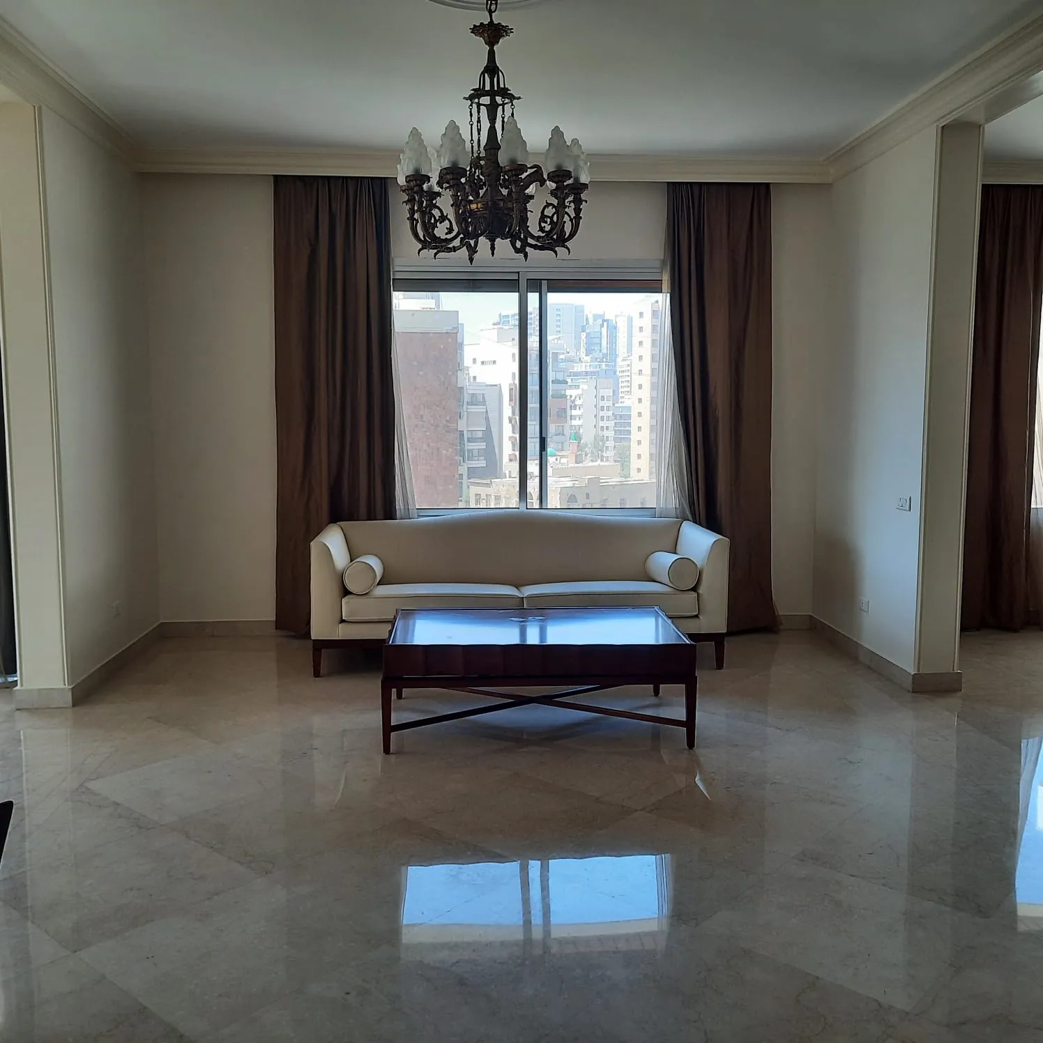 Apartment for Sale in Ain Tineh