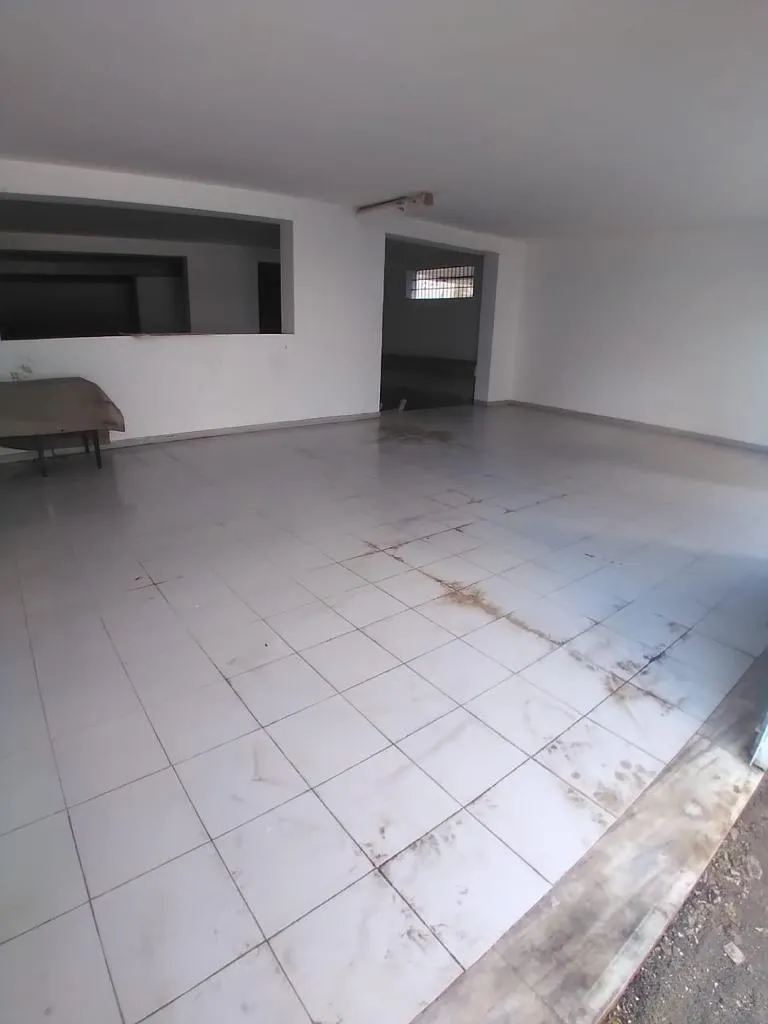 Showroom In Ras El dekwenne for Sale — photo 5