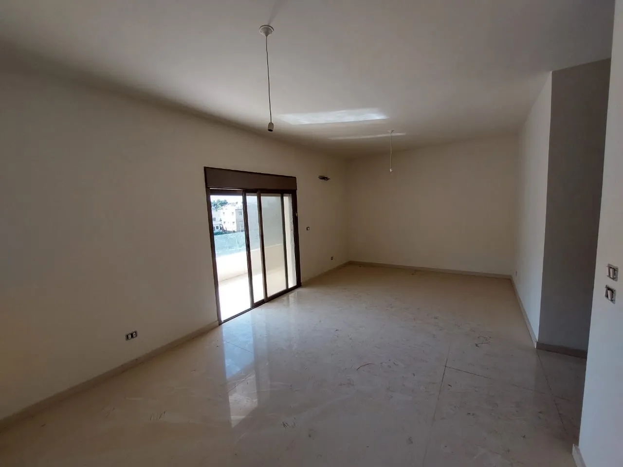 Apartment for Sale in Dbayeh — الصورة 2