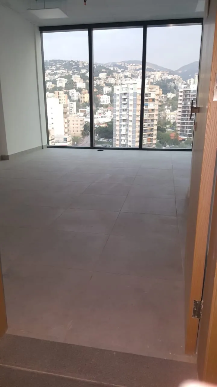 Office for Sale in Naccache — الصورة 3
