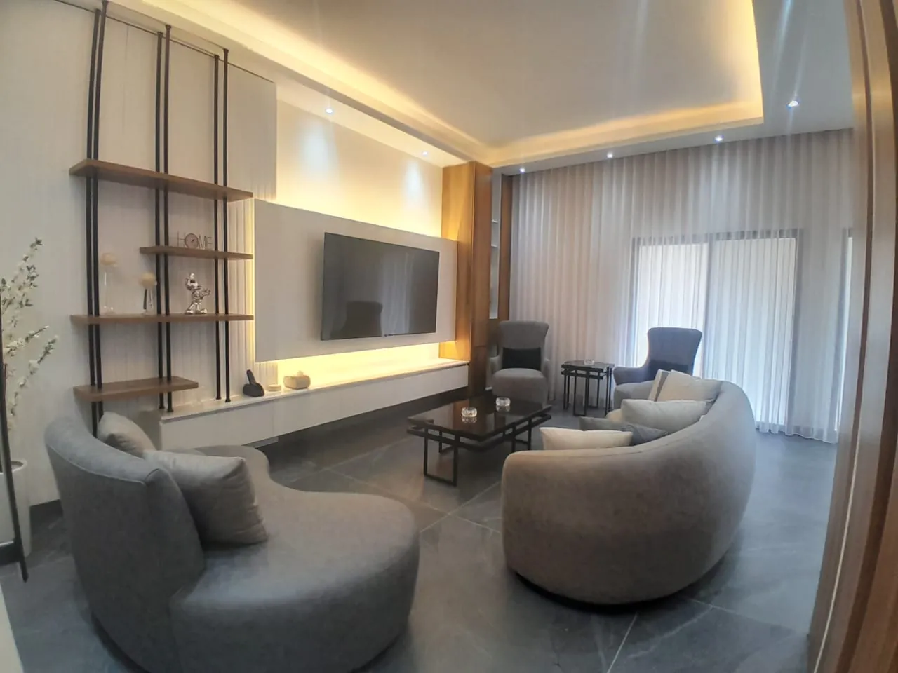 Apartment for Sale in Furn El Chebbek – Prime Location — photo 2