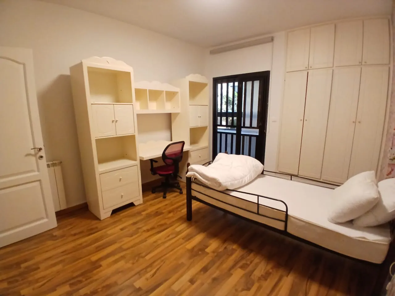 For Rent: Apartment in Achrafieh — photo 1