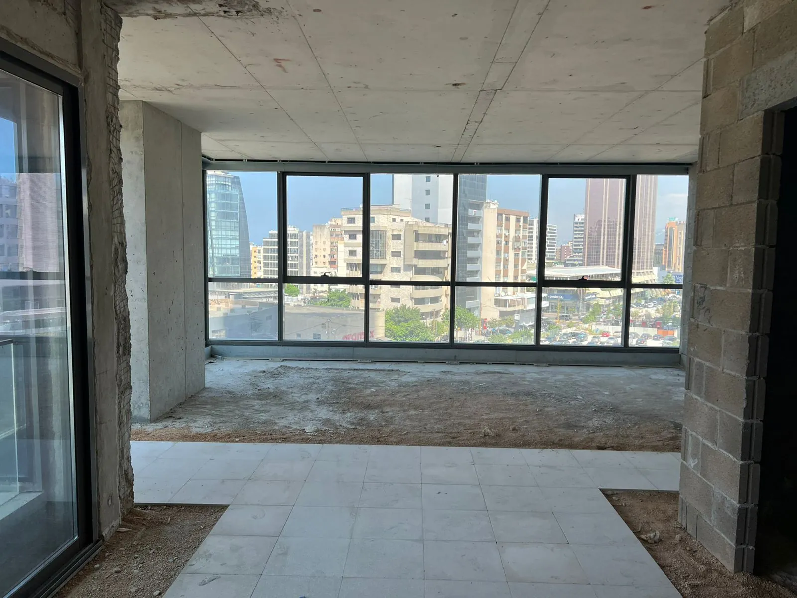 For Sale: Office in Forty Four Tower, Dekweneh, Metn — photo 3