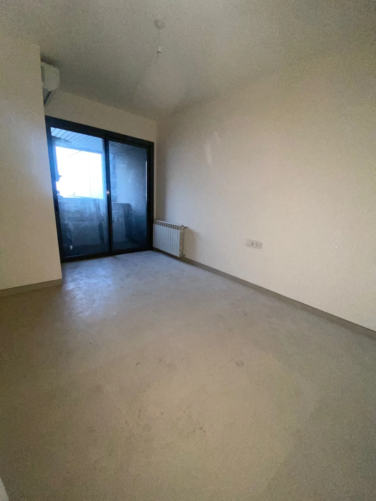 For Sale: Apartment in Forty Four Tower, Dekweneh — الصورة 3