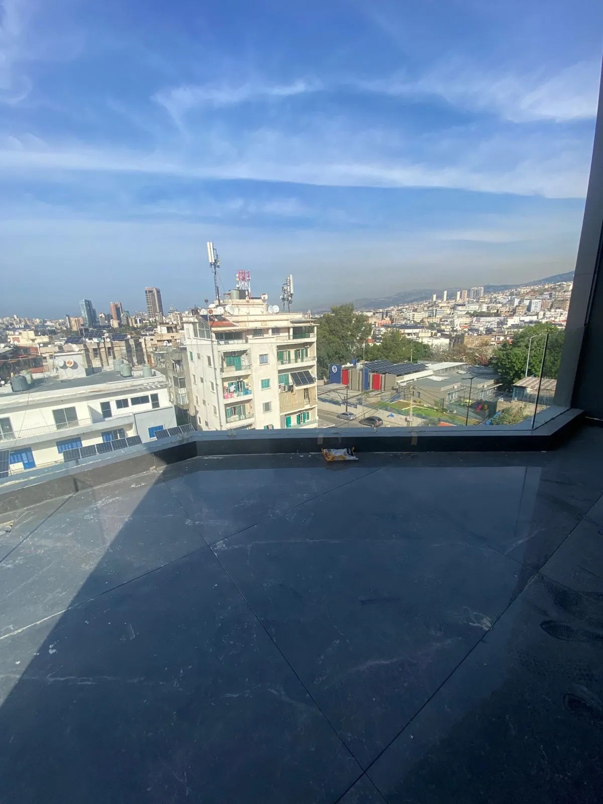 For Sale: Apartment in Hazmieh, Metn