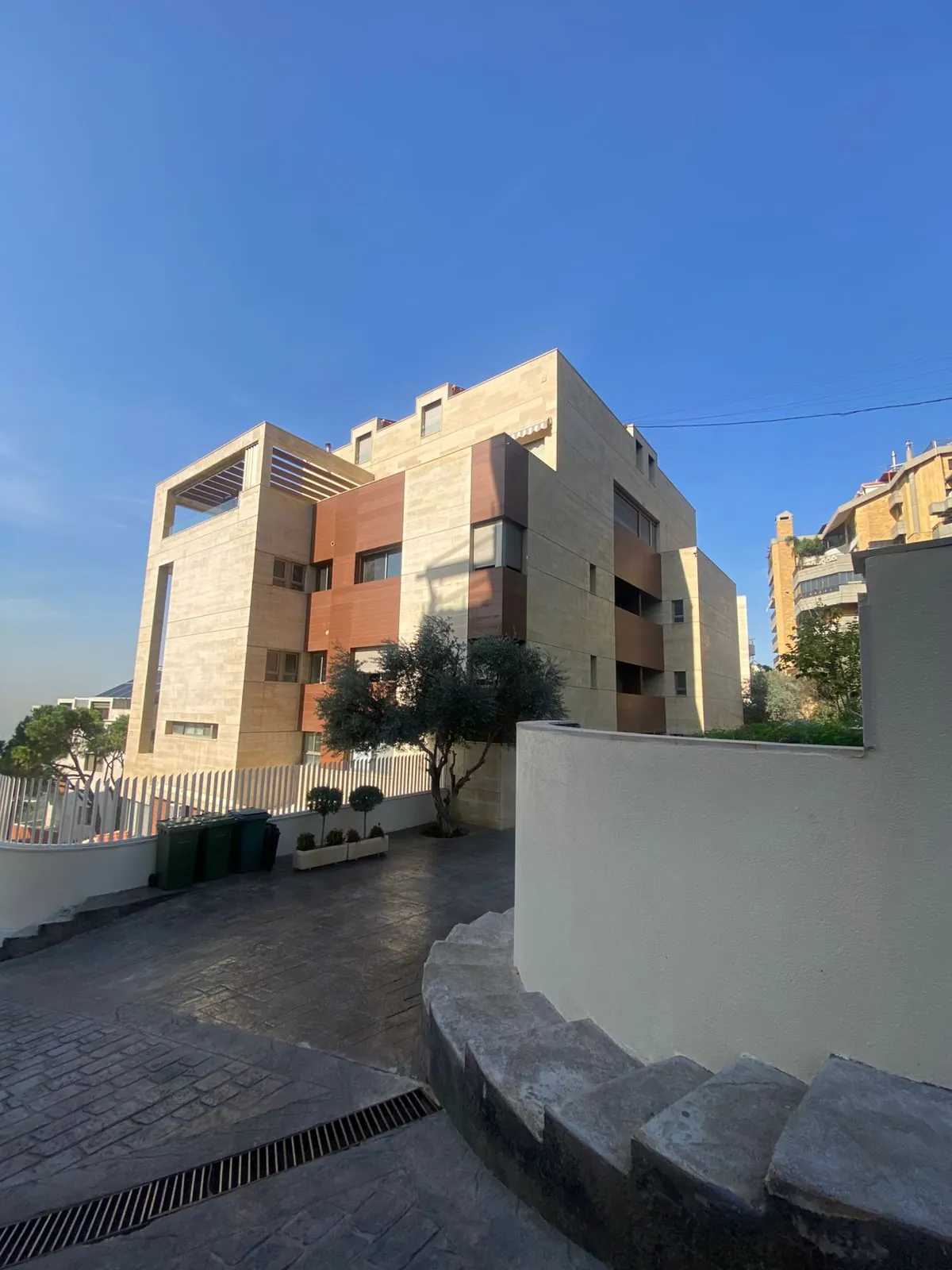 For Sale: Luxury Apartment in Ain Saade, Metn — photo 3